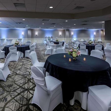 מלון Hilton Lexington Downtown מראה חיצוני תמונה