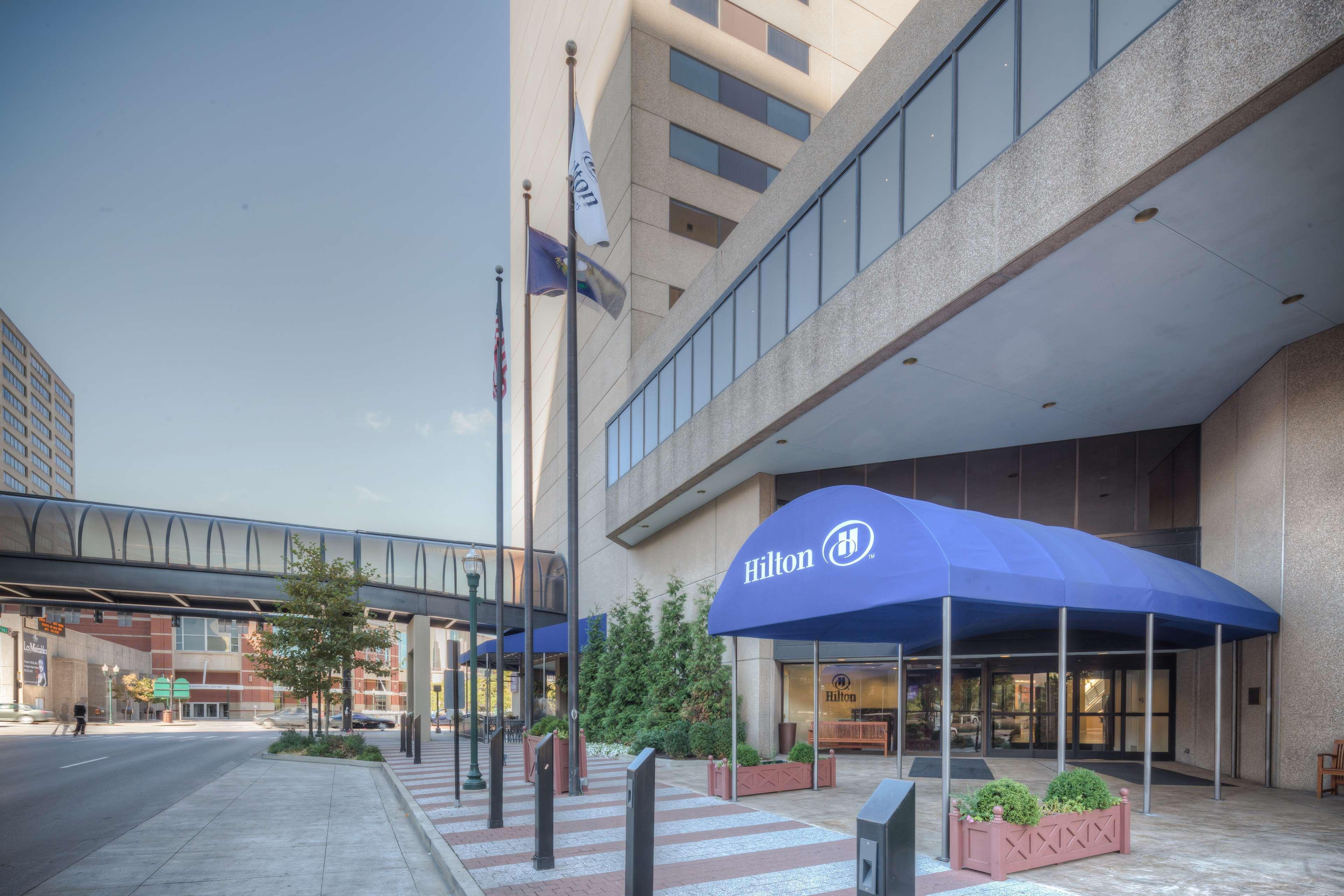 מלון Hilton Lexington Downtown מראה חיצוני תמונה
