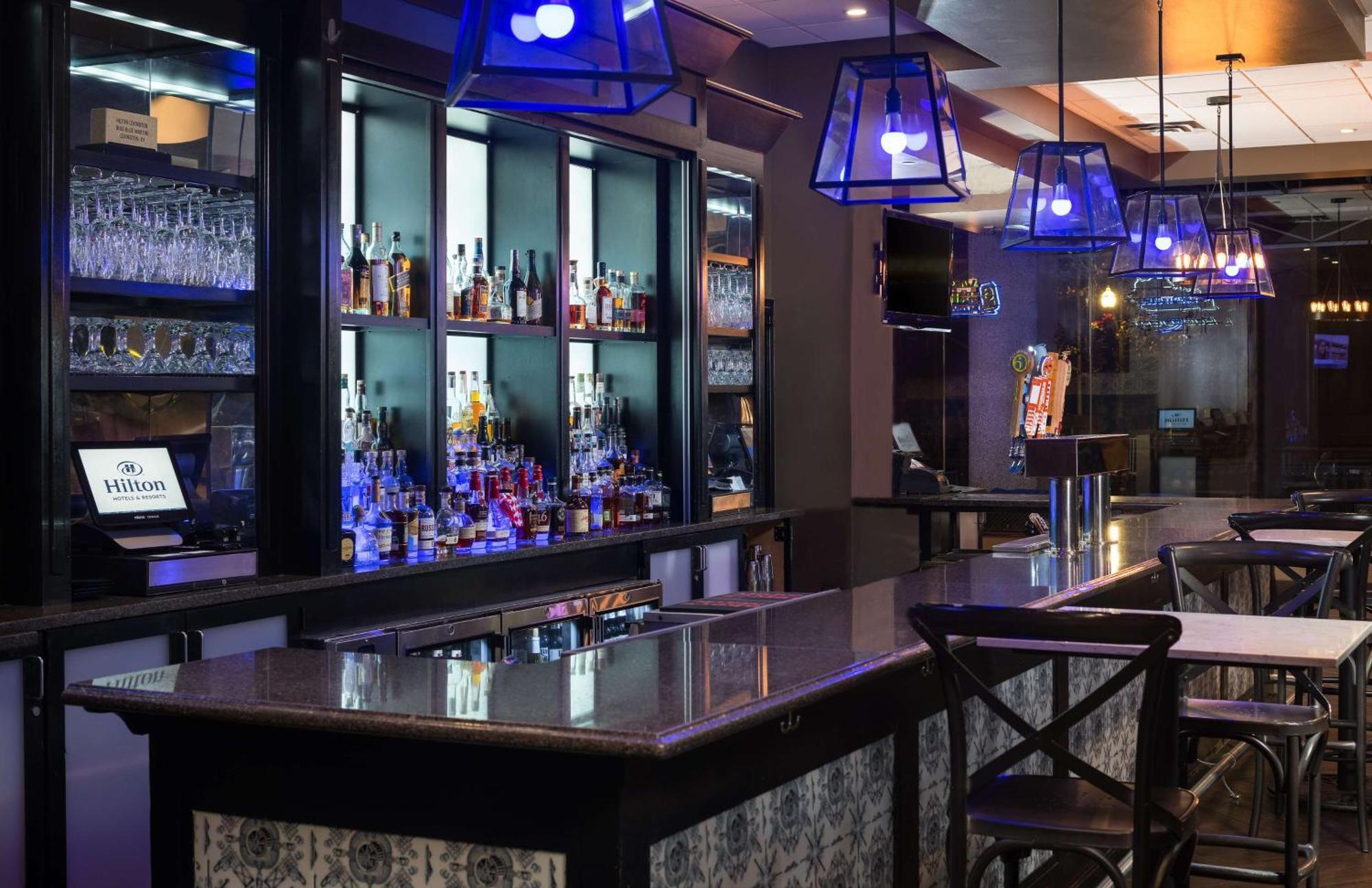מלון Hilton Lexington Downtown מראה חיצוני תמונה