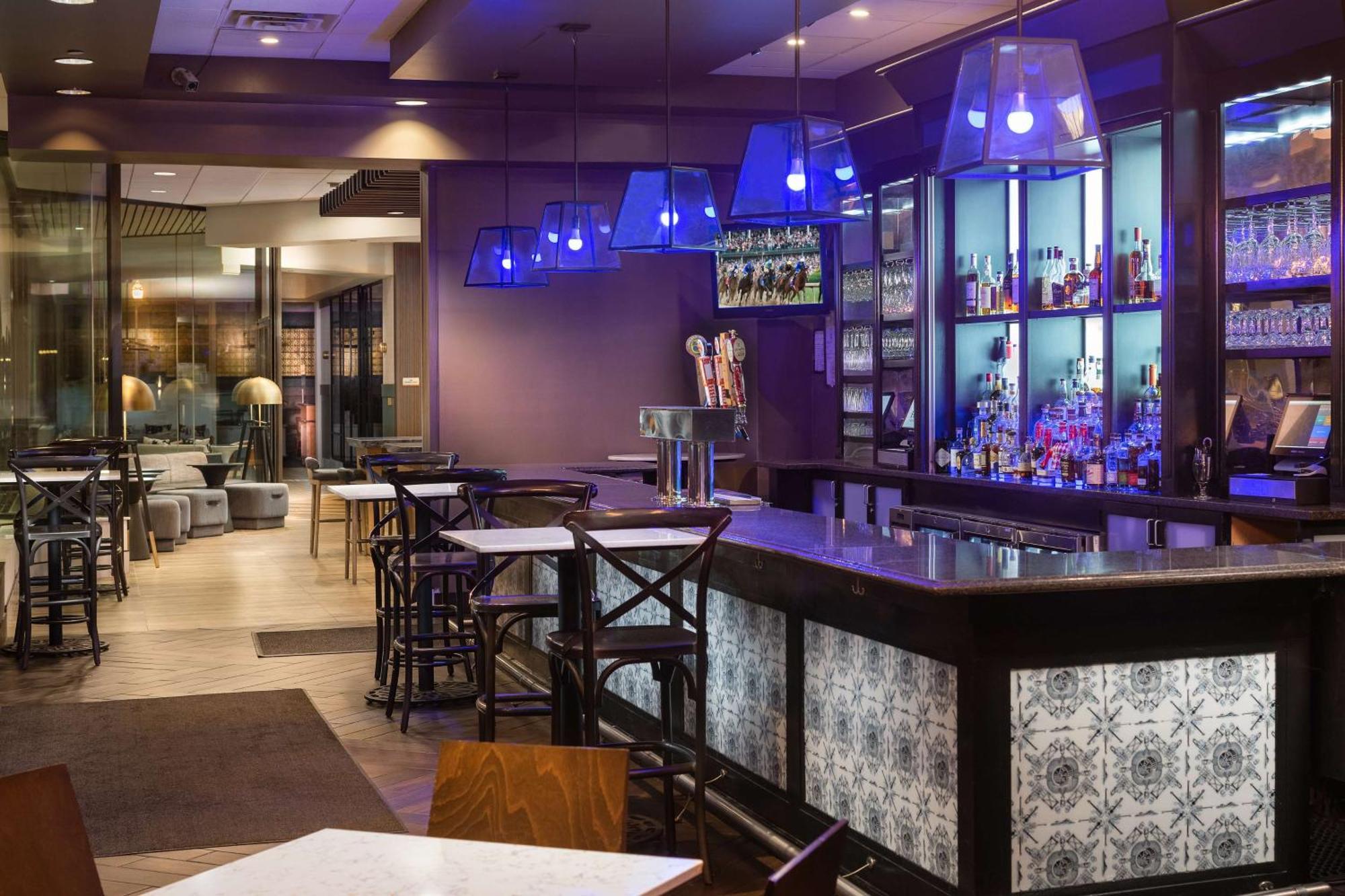 מלון Hilton Lexington Downtown מראה חיצוני תמונה