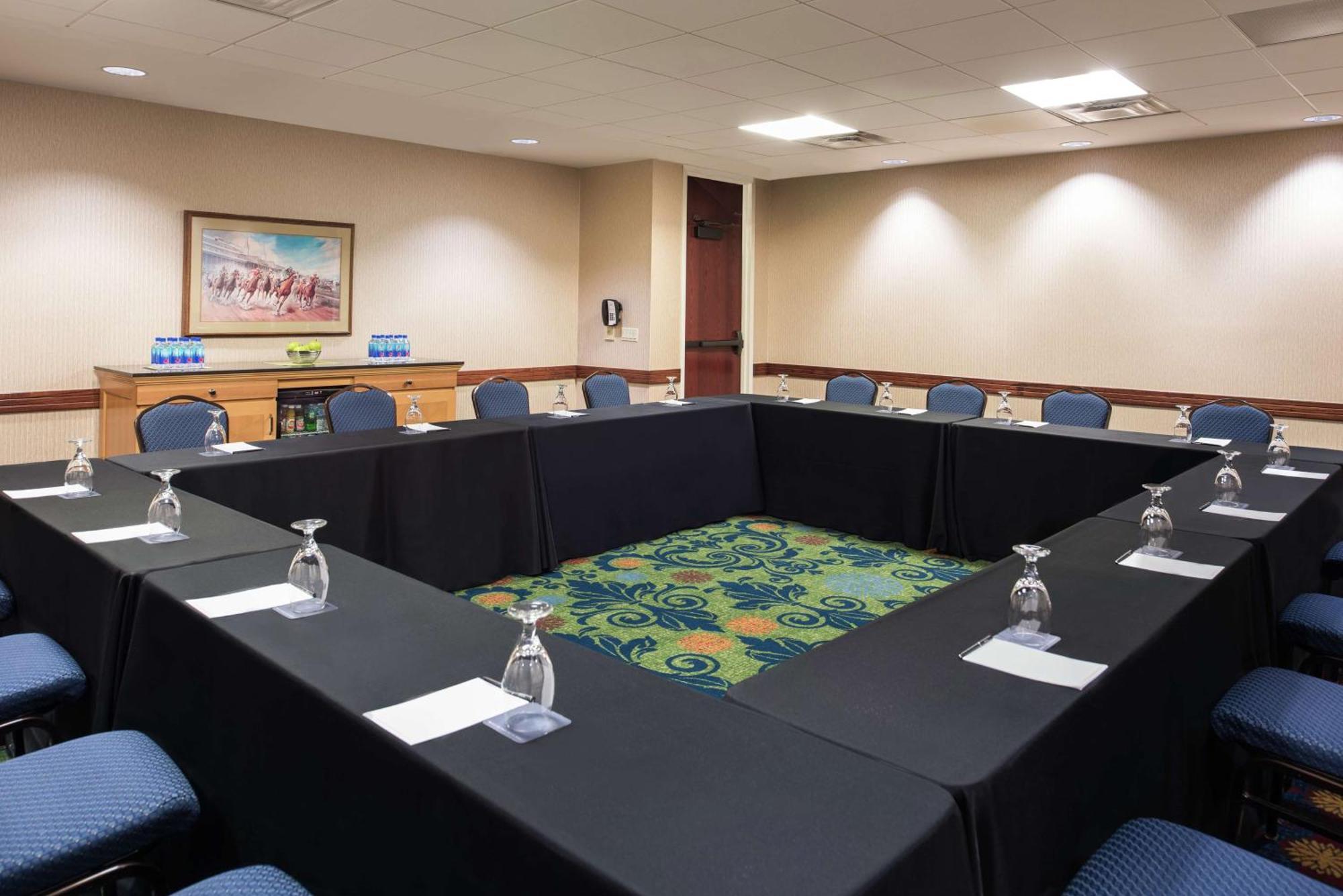 מלון Hilton Lexington Downtown מראה חיצוני תמונה