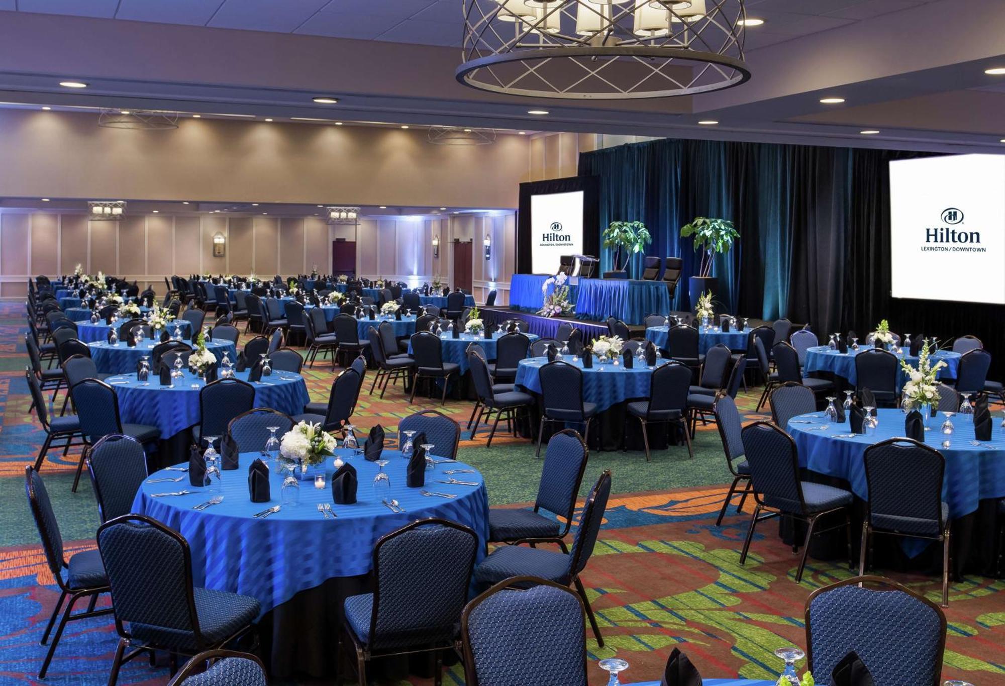 מלון Hilton Lexington Downtown מראה חיצוני תמונה