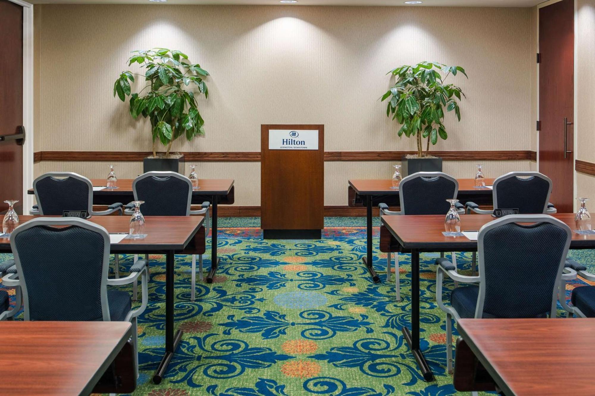 מלון Hilton Lexington Downtown מראה חיצוני תמונה