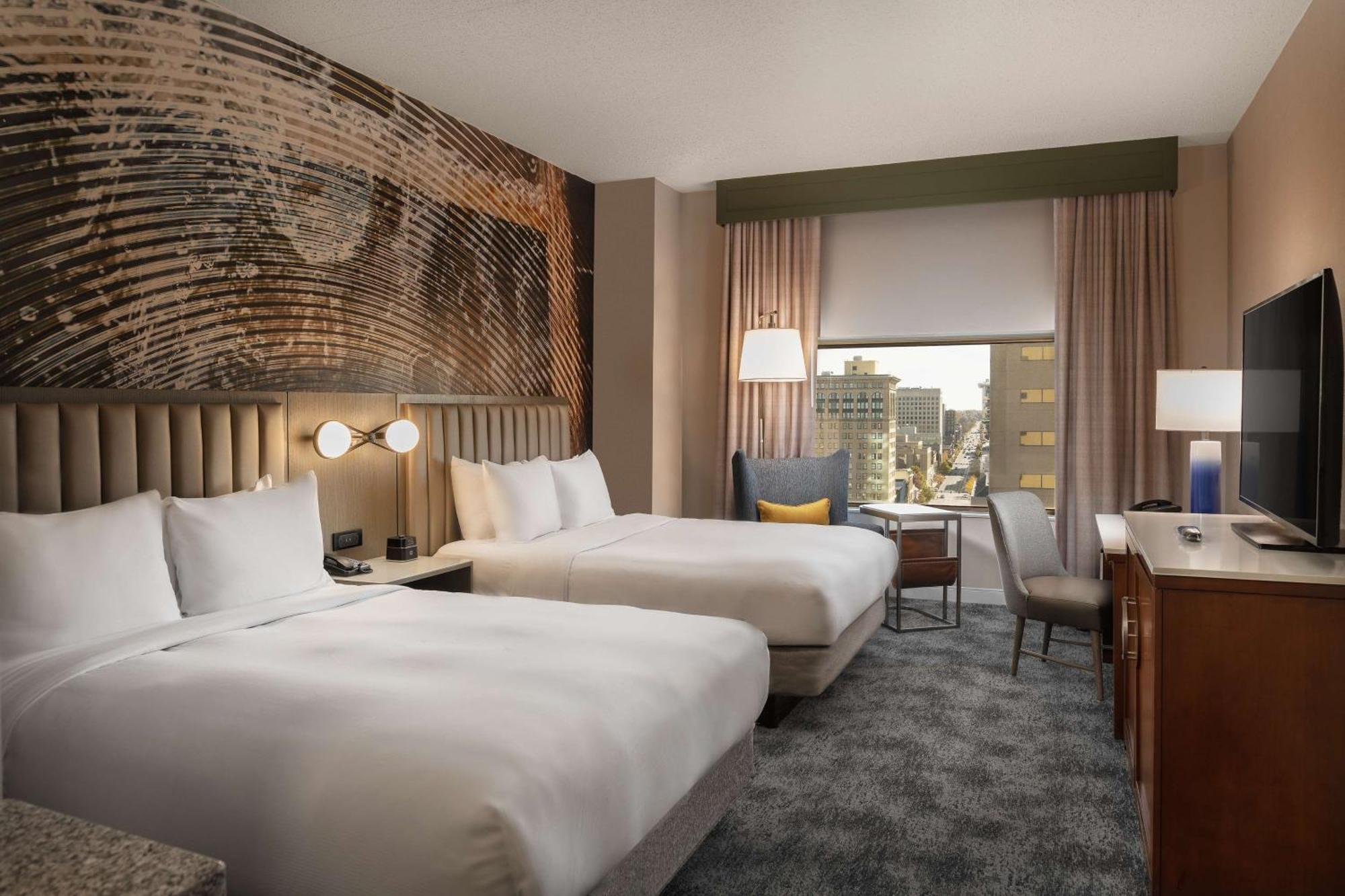 מלון Hilton Lexington Downtown מראה חיצוני תמונה