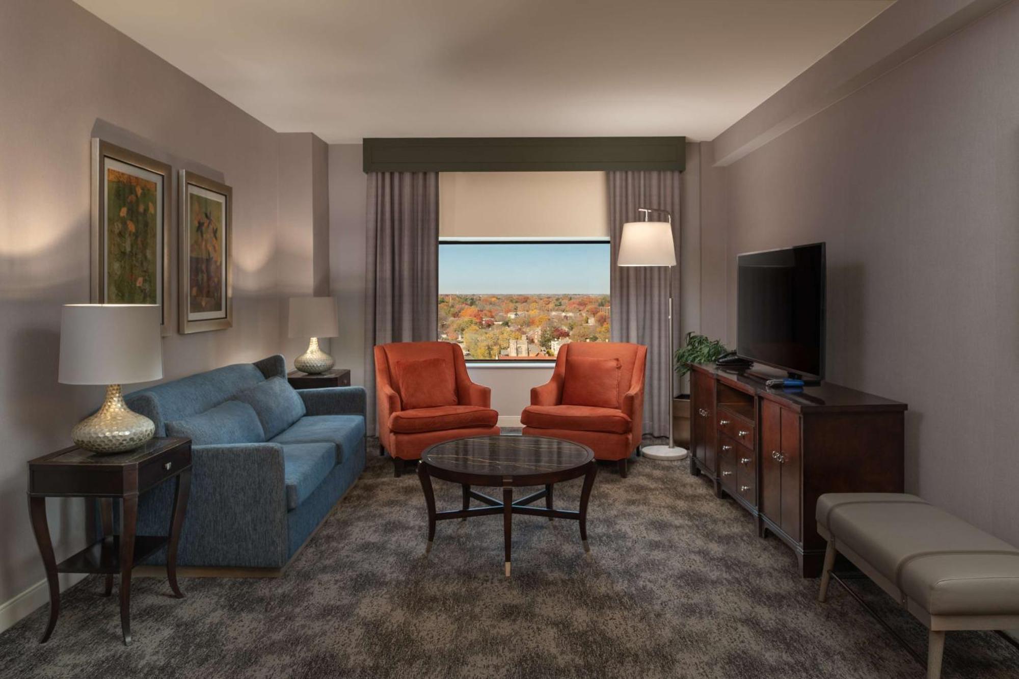 מלון Hilton Lexington Downtown מראה חיצוני תמונה