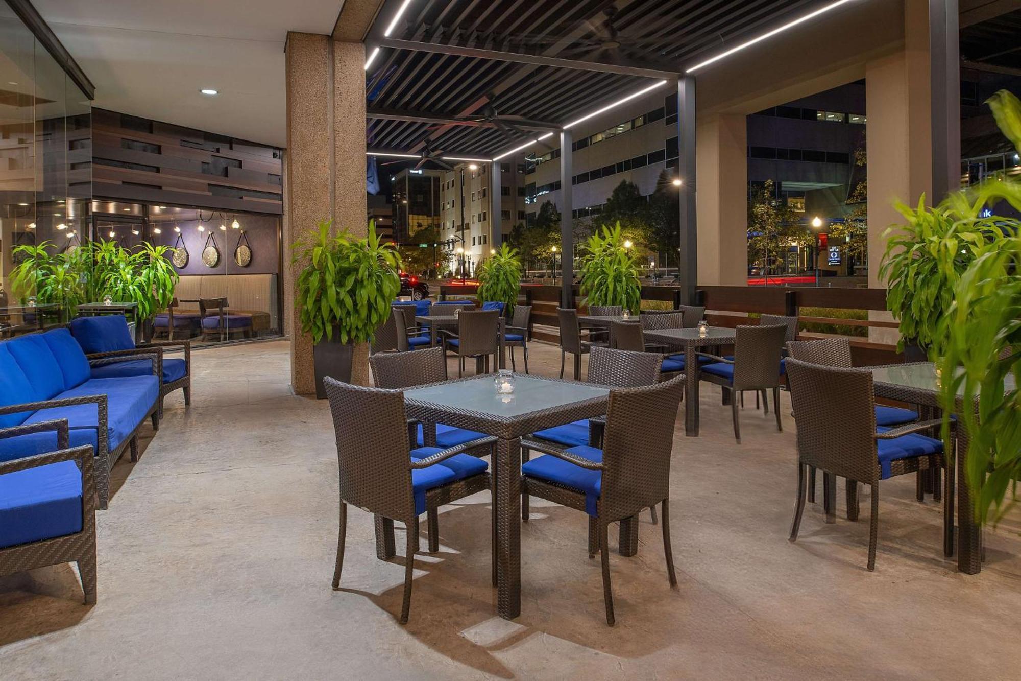 מלון Hilton Lexington Downtown מראה חיצוני תמונה