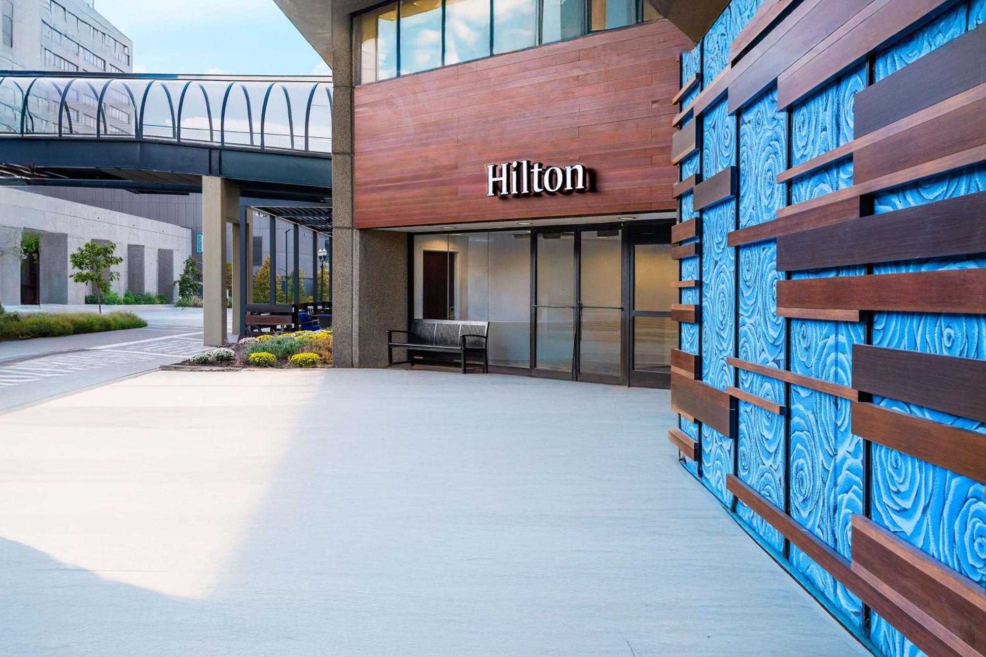 מלון Hilton Lexington Downtown מראה חיצוני תמונה